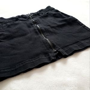 Size Small Zip Up Skirt